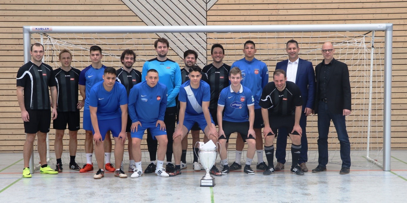 BKWI 1 gewinnt den Fußball Sparkassen-Cup der KSH